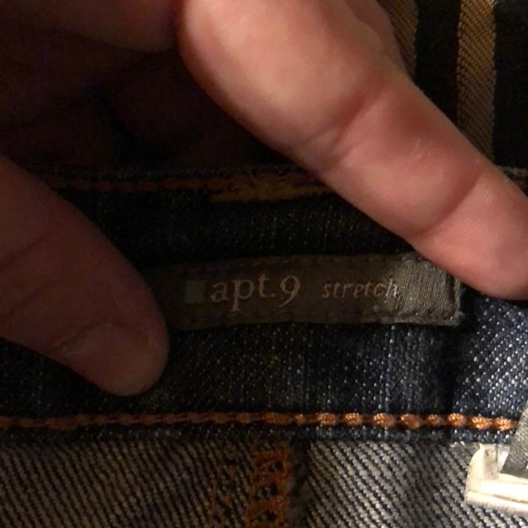 Apt.9 stretch denim skirt size 10. - Picture 3 of 4